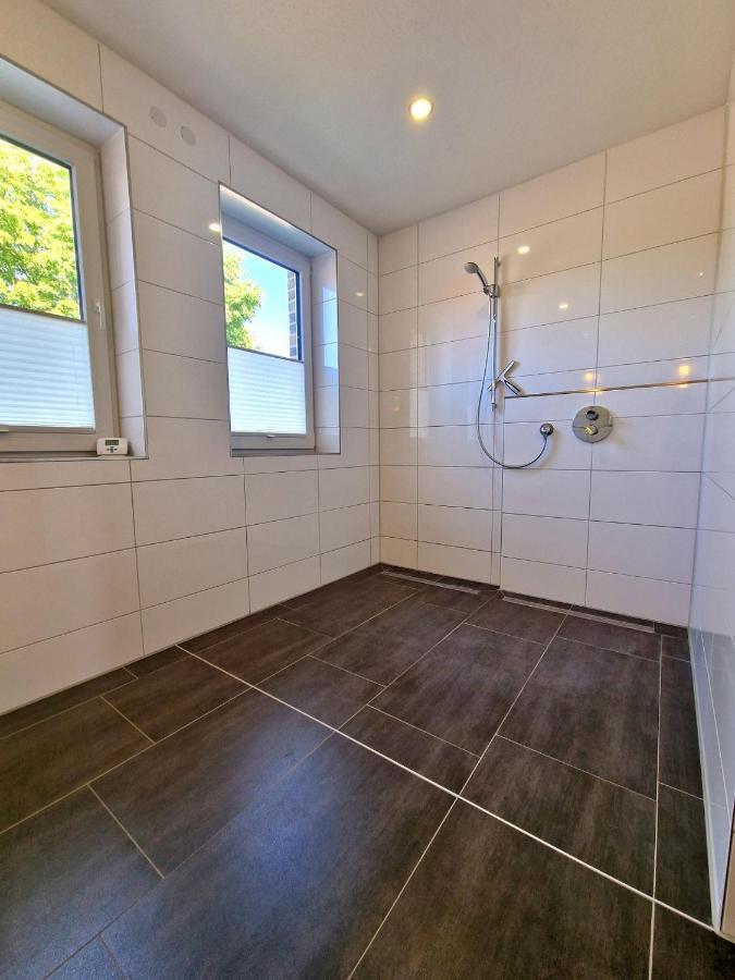 Exklusive Ferienwohnung In Lingen Holthausen 2Zim, 2Badez,Kueche,Balkon,Waschmaschine מראה חיצוני תמונה